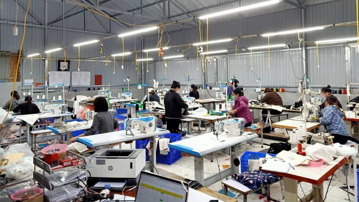Xưởng sản xuất túi vải Mây Mây xuong-san-xuat-tui-vai-may-may